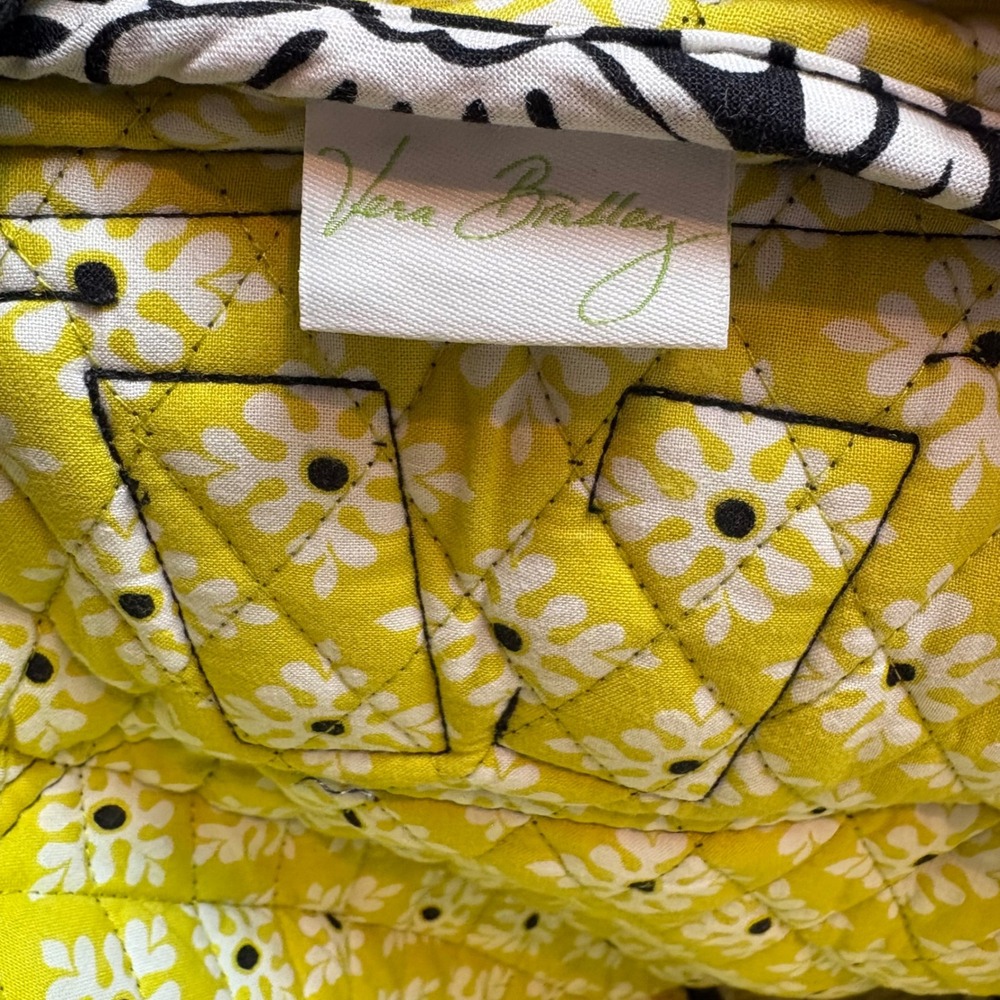 Vera Bradley Quilted Backpack Baroque Retired Pattern Bag Travel Laptop School - Picture 10 of 10